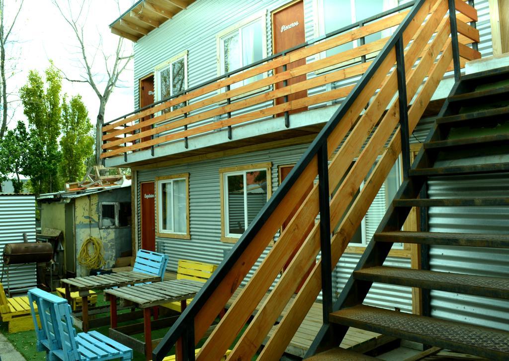 Carfran Patagonia Hostel بويرتو ناتالز المظهر الخارجي الصورة